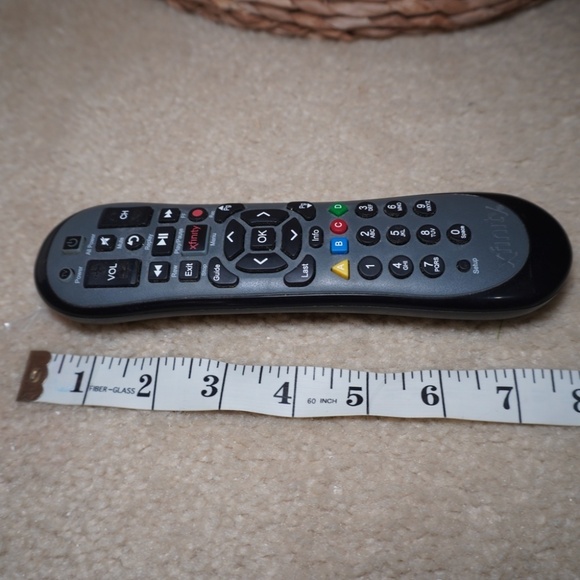Comcast XR2 Xfinity Remote Control DVR HD TV Remote XR2 Version U2 - Picture 4 of 4